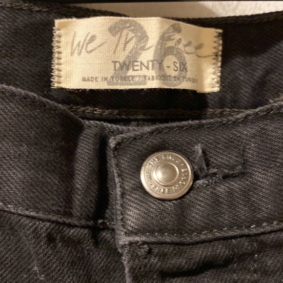 New We the Free Maggie, mid rise straight button fly destructed black jeans #L - Picture 4 of 7